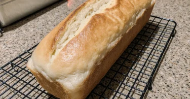 Easy Sourdough Sandwich Bread Recipe: A Beginner-Friendly Guide